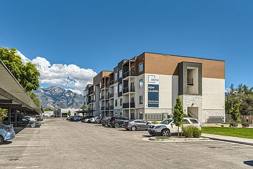 Onyx Apartments Photo 1