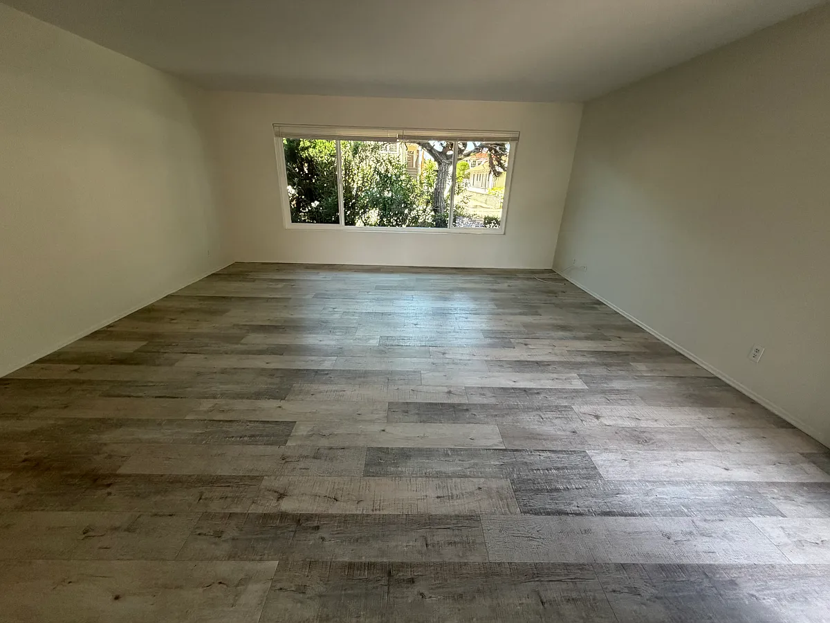 Building Photo - 214 Newport Ave #1