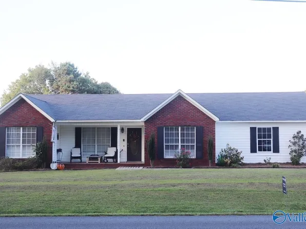 830 Solitude Ave, Albertville, AL 35950