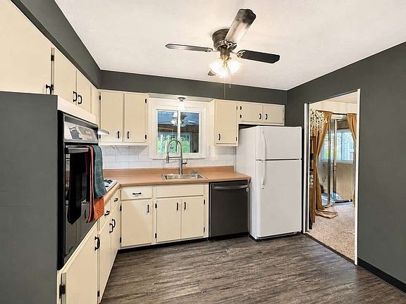 5th image of 222 McKenzie Dr