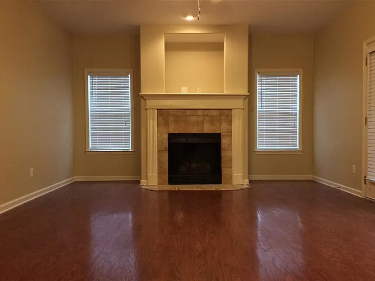 10521 Ashglen Cir S — Photo 8