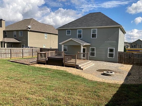 Backyard and Deck. No hot tub