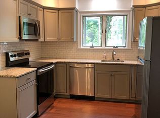 211 S 11th St, Quakertown, PA 18951