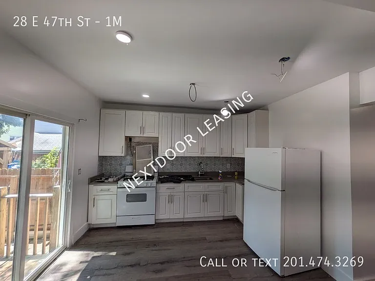 28 E 47th St #1M — Photo 1