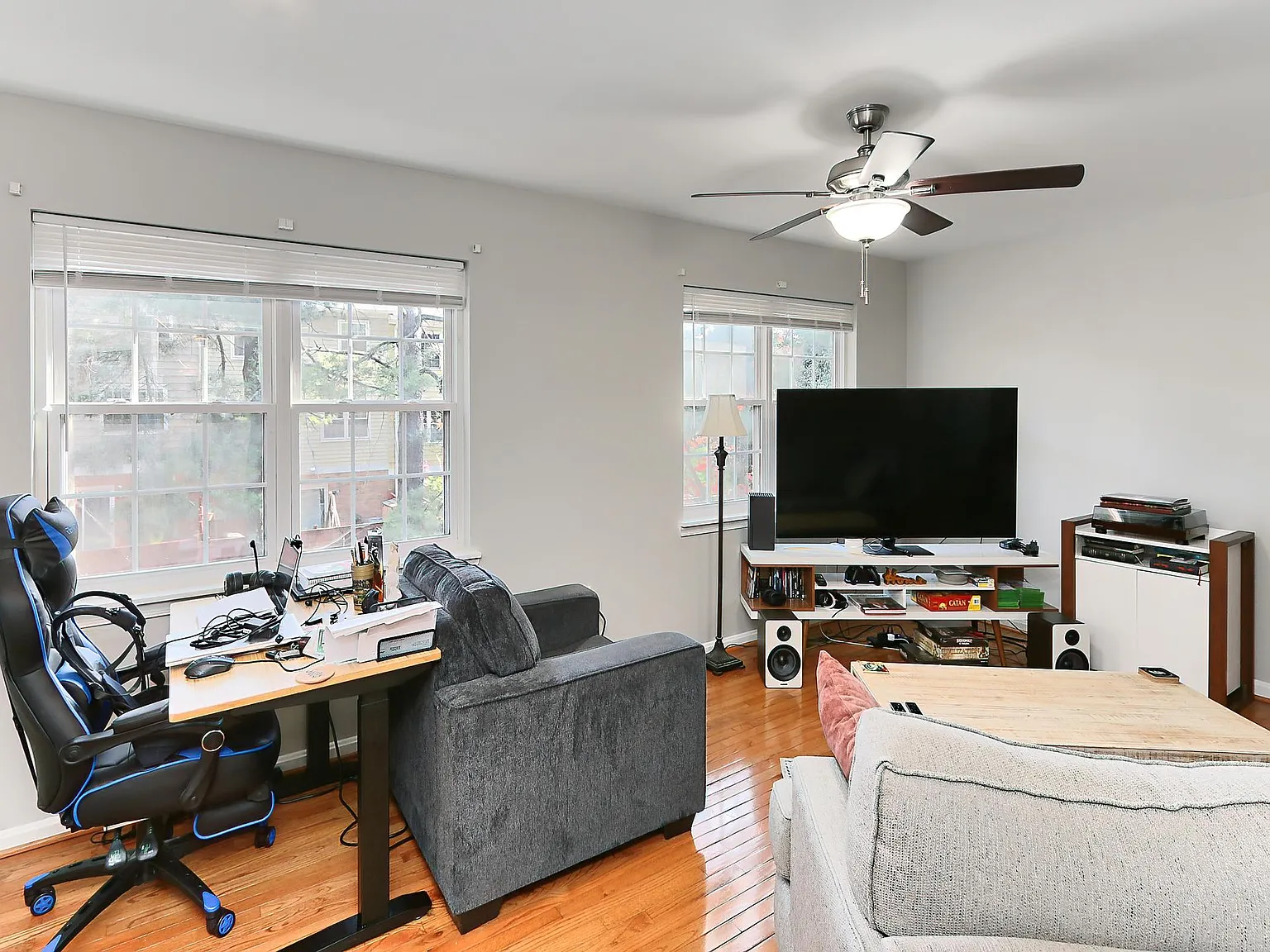 4 bed, 2079 sqft, $3,300 — Photo 4