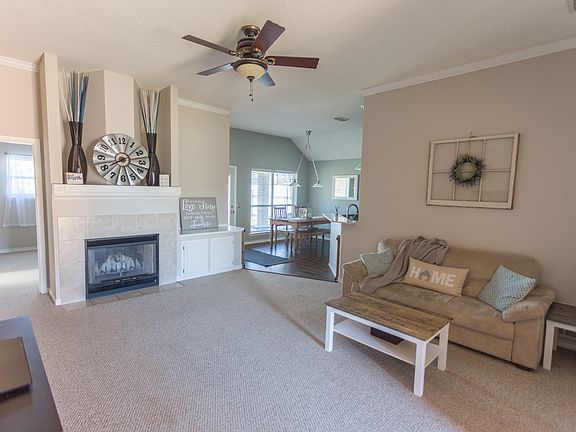 4th image of 510 Horseshoe Ln