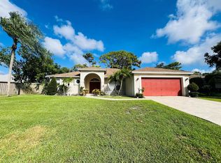 945 Sunflower Ave, Delray Beach, FL 33445