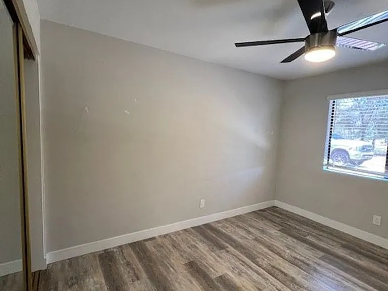3297 Heide Ln — Photo 12