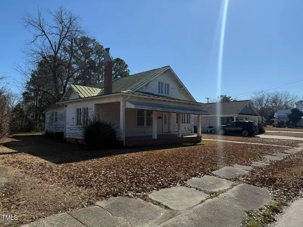 413 S Magnolia Ave, Dunn, NC 28334