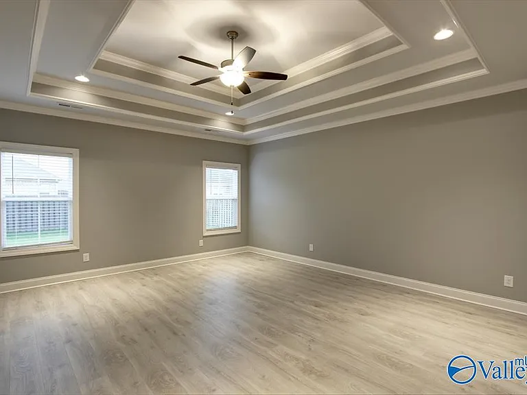 26415 Birkshire Ln — Photo 12