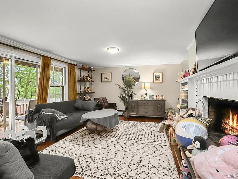 104 Forest Dr — Photo 7