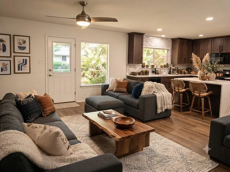 12910 Almeda Crossing Ct — Photo 3
