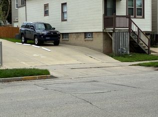 1842 N Arlington Pl, Milwaukee, WI 53202