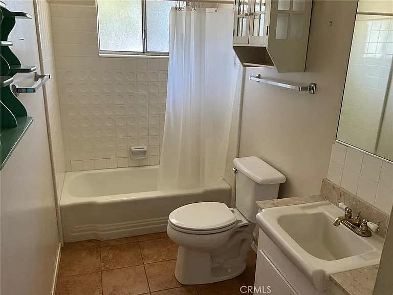 25887 Coombe Hill Dr — Photo 8