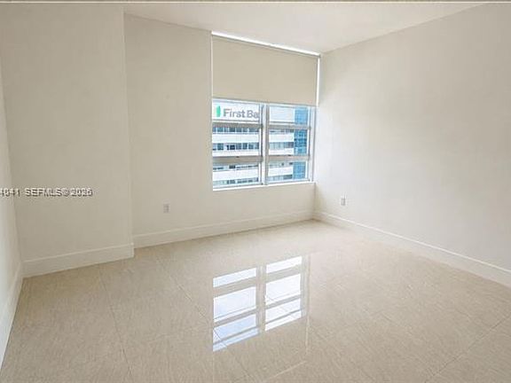3rd image of 951 Brickell Ave #Cu-1609