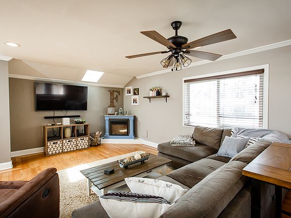 5th image of 138 Oxford Ln