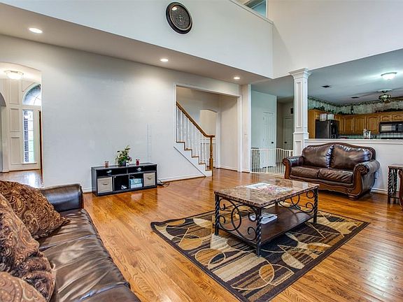 3rd image of 74 Meadow Hill Ln
