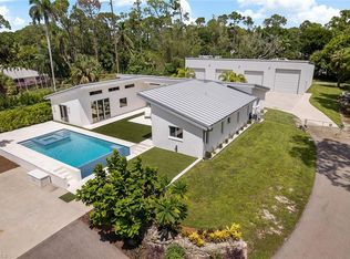 2975 64th St SW, Naples, FL 34105