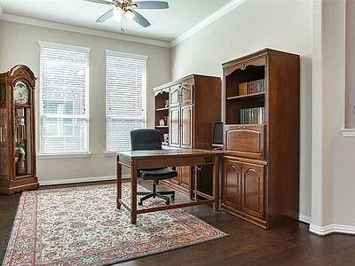 1816 Woodlawn Trl — Photo 4