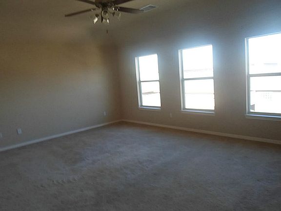LARGE MASTER SUITE