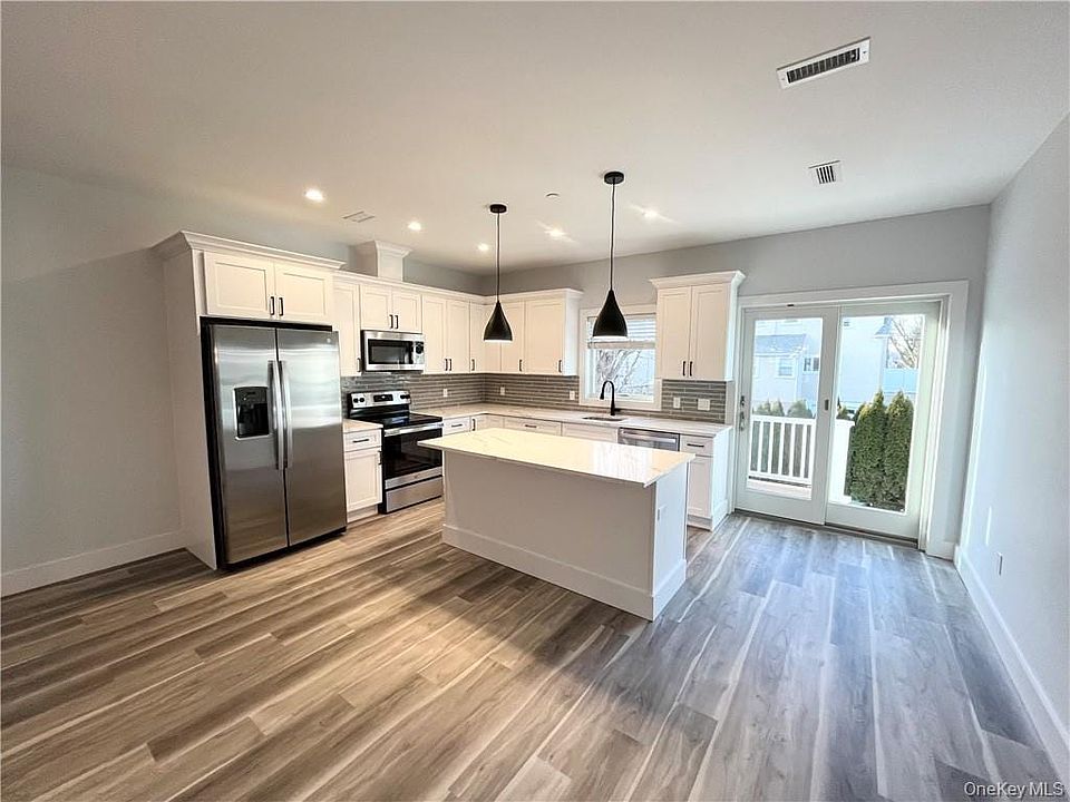 1st image of 195 Park Ave #D