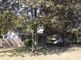 20 Pope Ln, Douglas, GA 31535