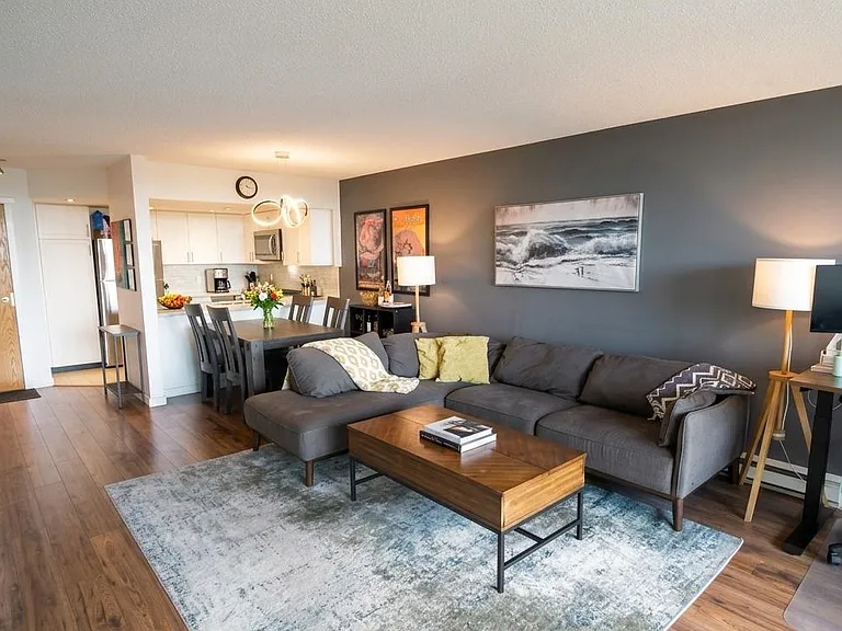 1045 Quayside Dr #605 — Photo 2