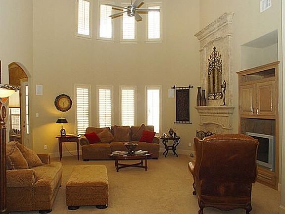 3rd image of 1011 Pedernales Trl