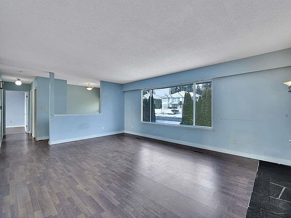 3rd image of 13058 Marine Dr
