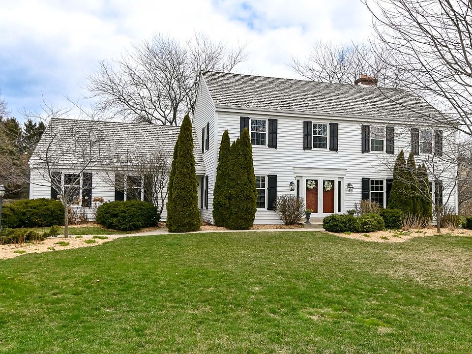 7 Sprucewood Ct, Wind Point, WI 53402 Zillow