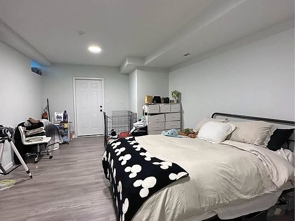 5th image of 316 Salaignac St #B