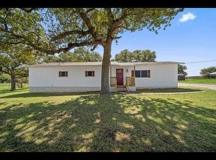 2957 Tokio Rd, West, TX 76691