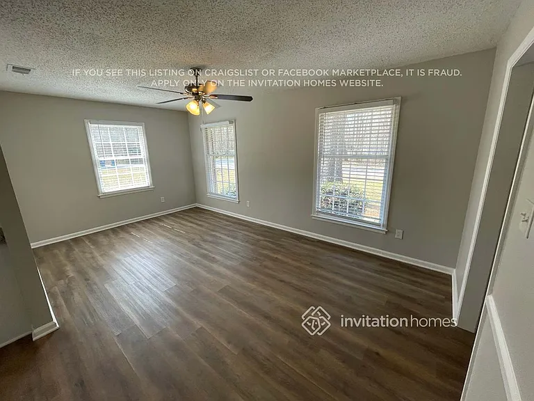 10437 White Pine Rd — Photo 2