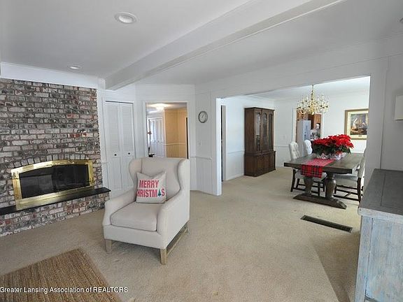 5th image of 1525 Stonegate Ln
