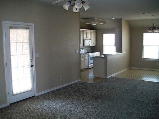 2nd image of 601 E Brown St