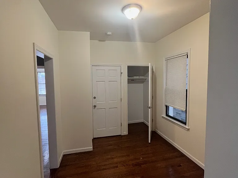 110 Hawthorne Ave #2 — Photo 3