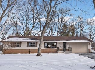 11728 North Silver AVENUE, Mequon, WI 53097