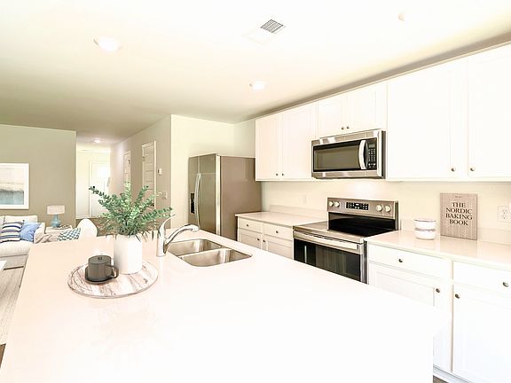 3rd image of 98 Striker Rd