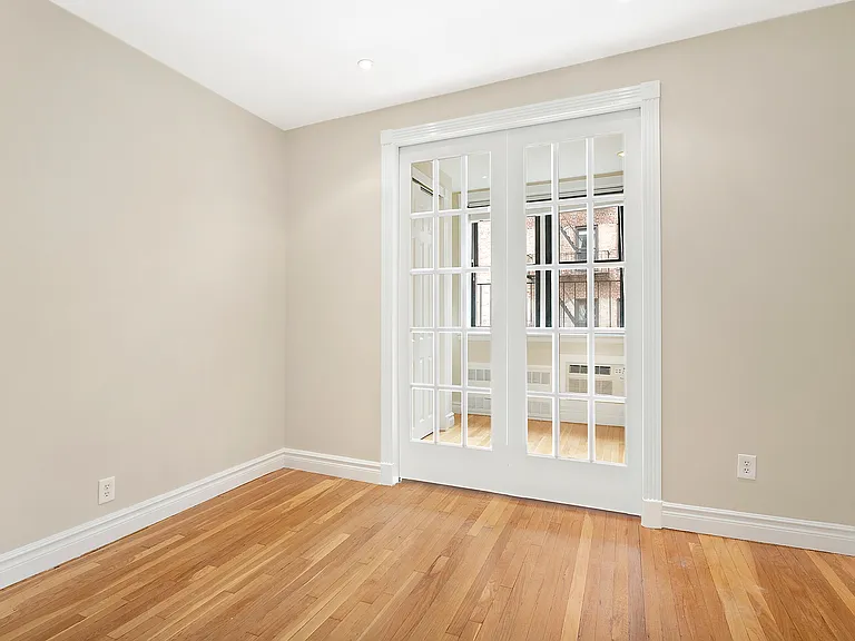 336 E 81st St #4B — Photo 2