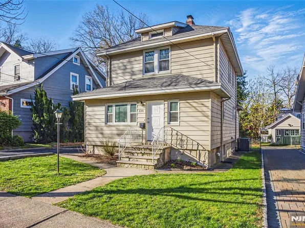 120 Ames Ave, Leonia, NJ 07605
