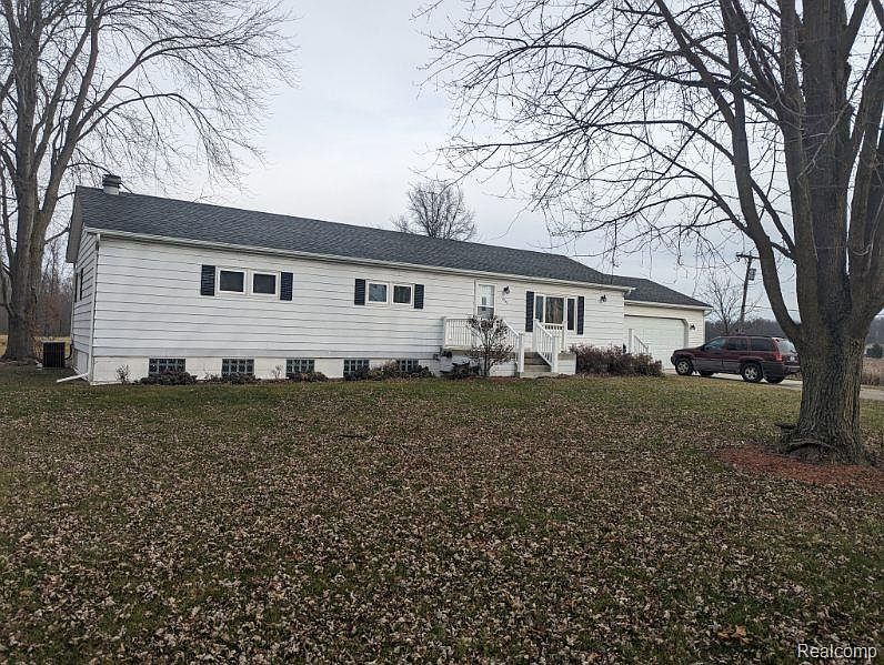 1st image of 6752 Marine City Hwy