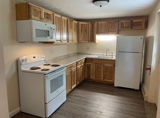 100 Strawberry Ave #2, Lewiston, ME 04240