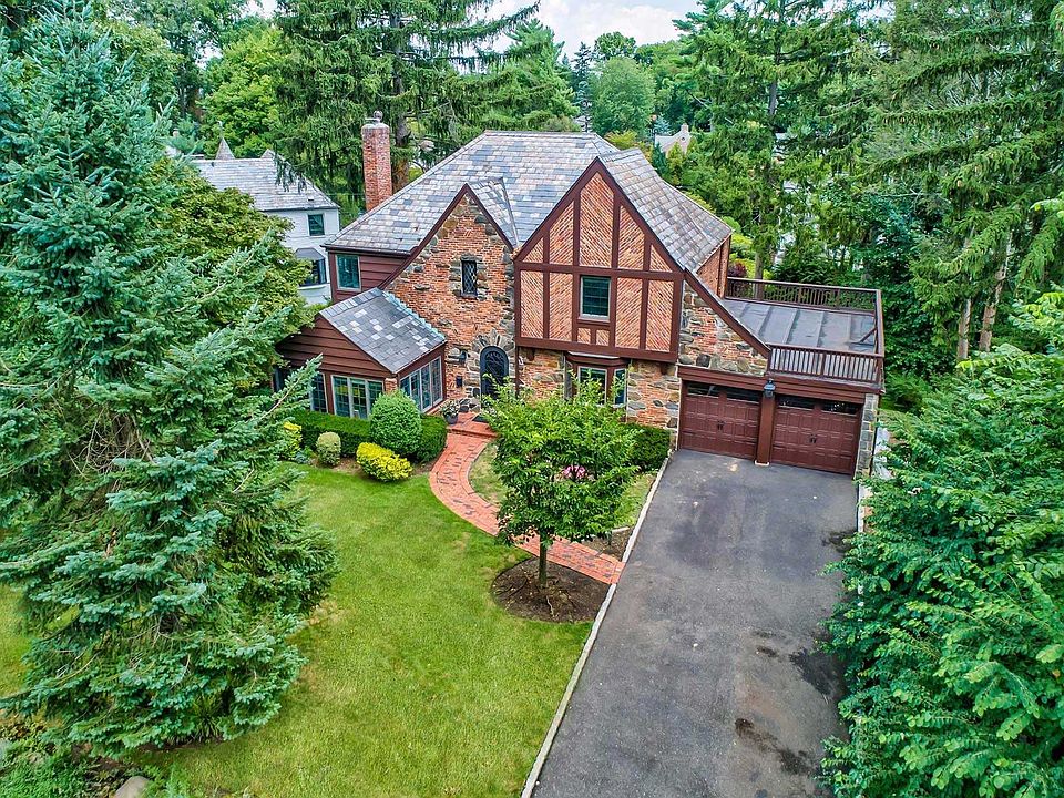 7 Chapel Rd, Manhasset, NY 11030 Zillow