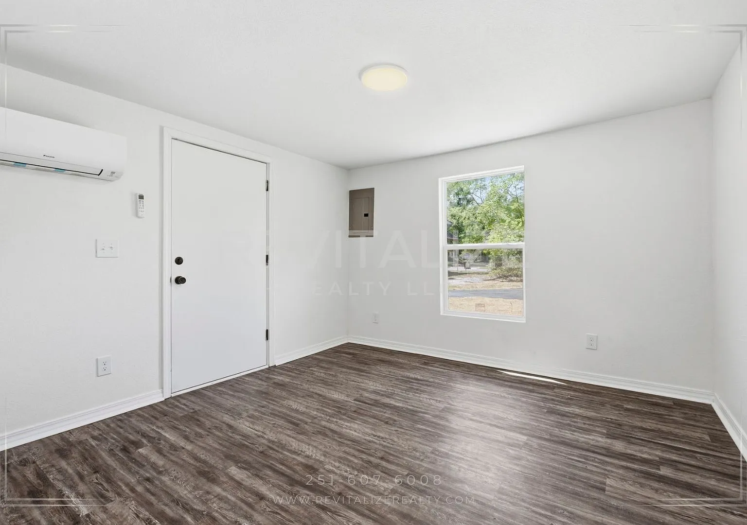 377 Tuttle Avenue — Photo 4