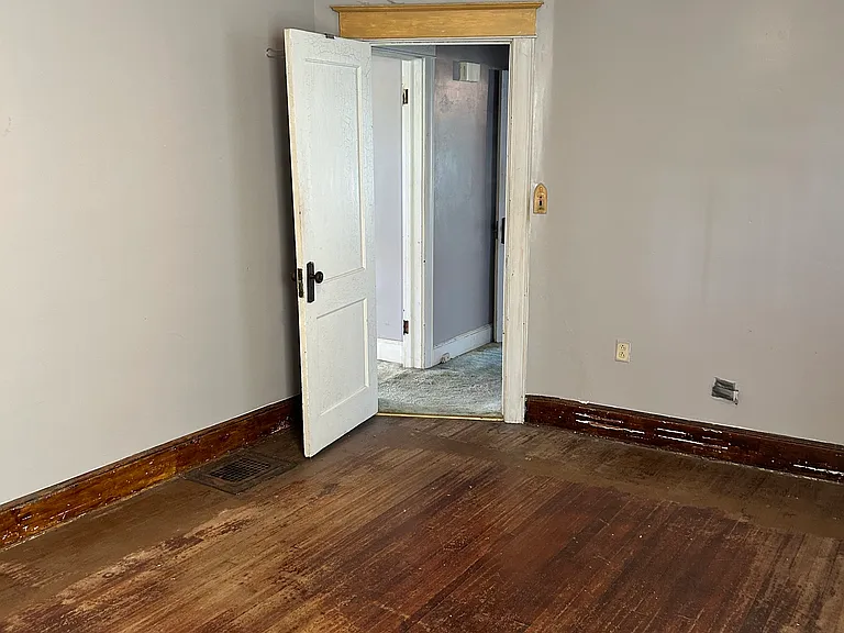 28 Jackson St #2 — Photo 9