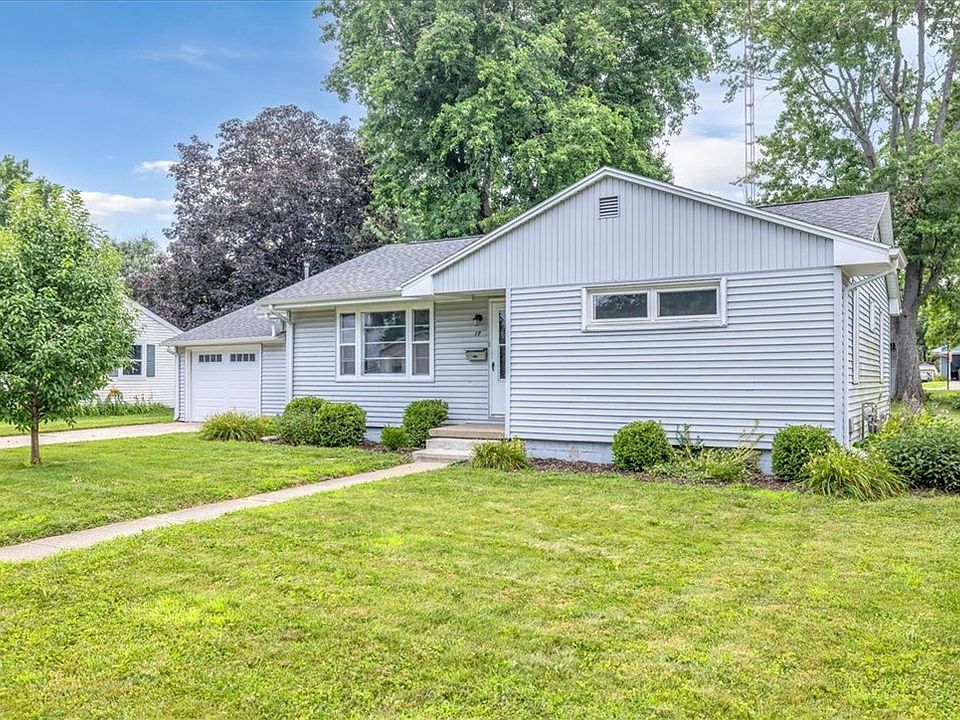 1st image of 17 Parkway Dr