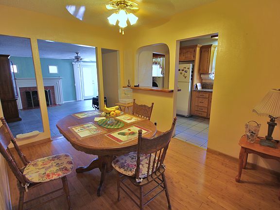 4th image of 209 E Norwood Pl