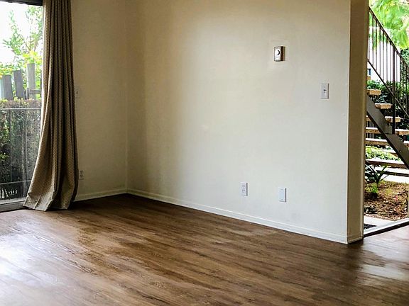 2nd image of 205 Oceano Ave APT 1