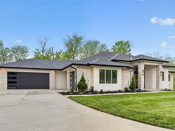 2nd image of 7260 NW Pampas Ln