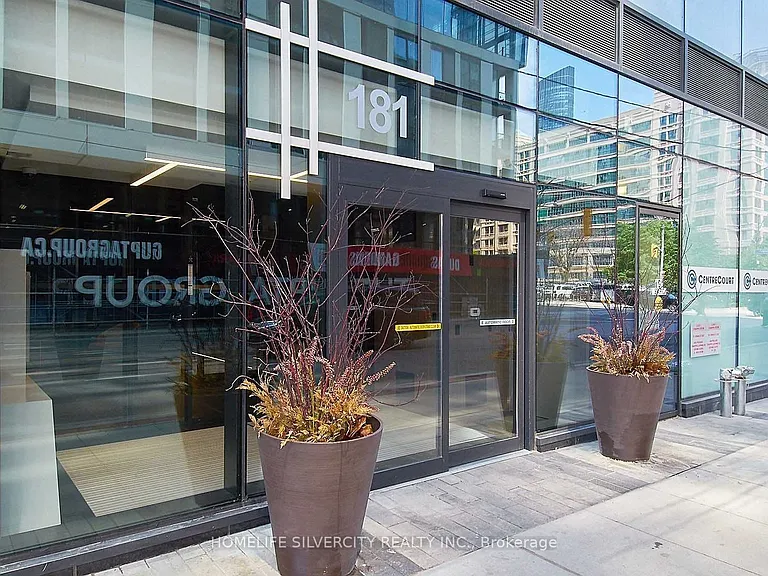 181 Dundas St E #4511 — Photo 4